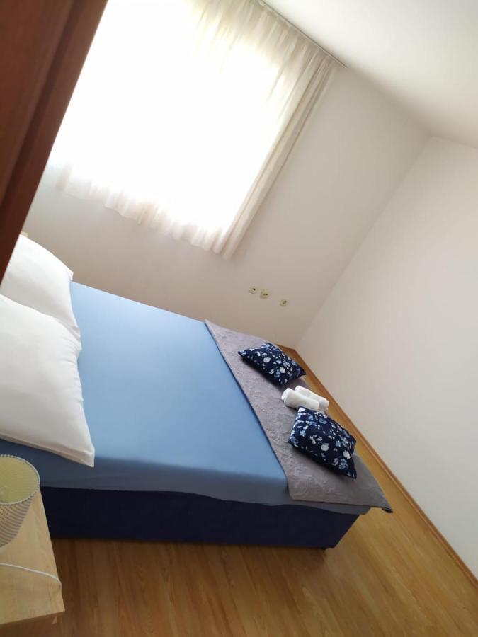 Apartments Marta Кастель-Нови Экстерьер фото