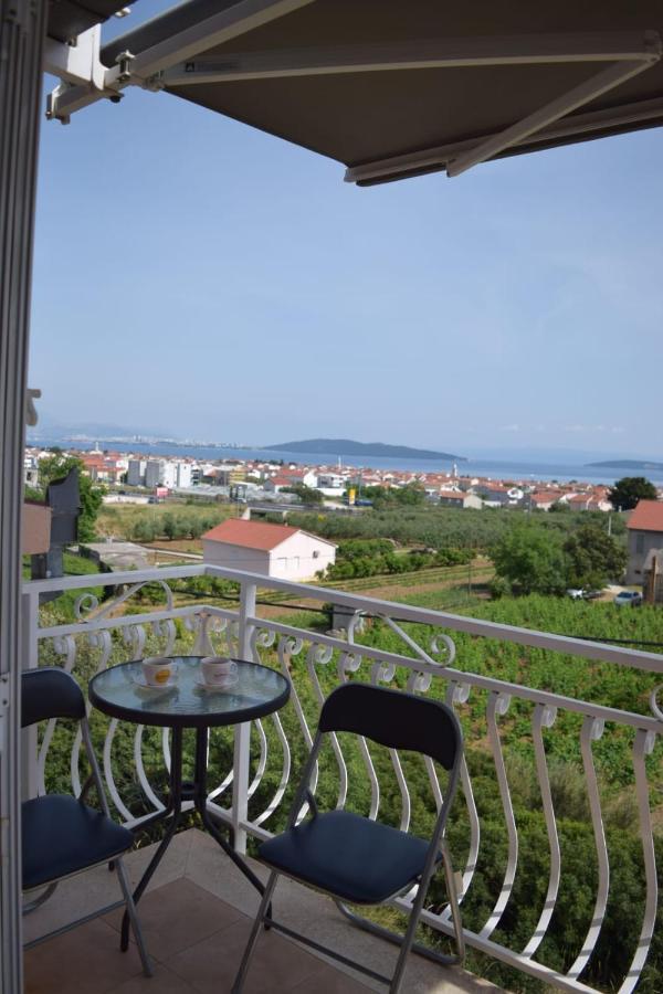Apartments Marta Кастель-Нови Экстерьер фото