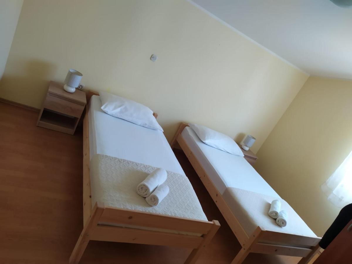 Apartments Marta Кастель-Нови Экстерьер фото